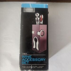 Wine Accessory Set - Silver and Black
